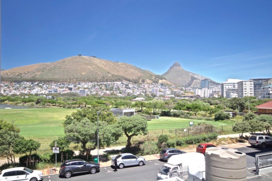 To Let 2 Bedroom Property for Rent in Mouille Point Western Cape